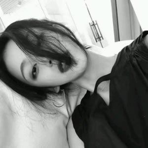女生孤傲冷酷风格超清黑白头像 高质感 女生头像 第7张 女生孤傲冷酷风格超清黑白头像 高质感 女生头像 第7张