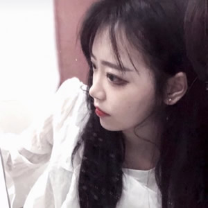 2026新款时尚微信头像女:简约高级风 / 甜酷辣妹风任选,氛围感拉满 女生头像 第10张 2026新款时尚微信头像女:简约高级风 / 甜酷辣妹风任选,氛围感拉满 女生头像 第10张