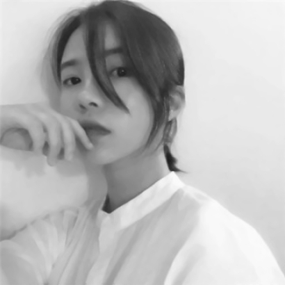 黑白意境女生伤感头像|氛围感拉满,藏着情绪的温柔画面 女生头像 第2张 黑白意境女生伤感头像|氛围感拉满,藏着情绪的温柔画面 女生头像 第2张