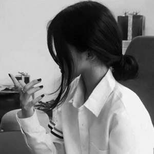 2026最新好看女生头像合集:温柔清新 / 甜酷飒爽风任选,颜值控必存! 女生头像 第10张 2026最新好看女生头像合集:温柔清新 / 甜酷飒爽风任选,颜值控必存! 女生头像 第10张