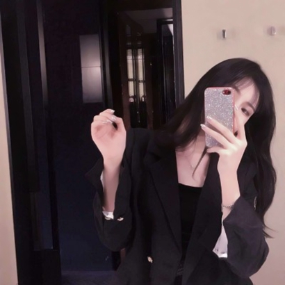 超火网红社会头像女推荐:高辨识度 + 潮流感,换头像必选 女生头像 第3张 超火网红社会头像女推荐:高辨识度 + 潮流感,换头像必选 女生头像 第3张