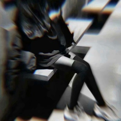 超酷头像女生黑白霸气款 高冷范儿十足不撞款 女生头像 第34张 超酷头像女生黑白霸气款 高冷范儿十足不撞款 女生头像 第34张