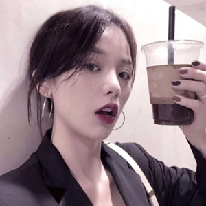 长发御姐头像气质范|高级感拉满,气场全开的女神 女生头像 第10张 长发御姐头像气质范|高级感拉满,气场全开的女神 女生头像 第10张