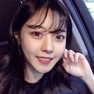 2026霸气超拽女生微信头像合集|酷飒风格,彰显态度 女生头像 第7张 2026霸气超拽女生微信头像合集|酷飒风格,彰显态度 女生头像 第7张