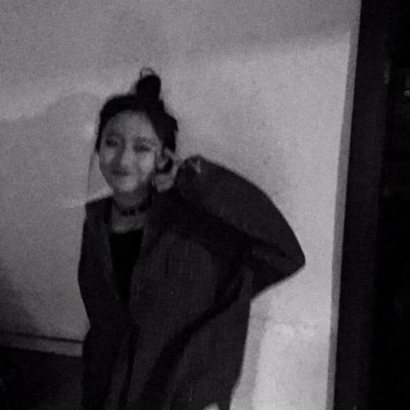 丧系黑白真人女生头像|小众不撞款的emo风头像推荐 女生头像 第12张 丧系黑白真人女生头像|小众不撞款的emo风头像推荐 女生头像 第12张