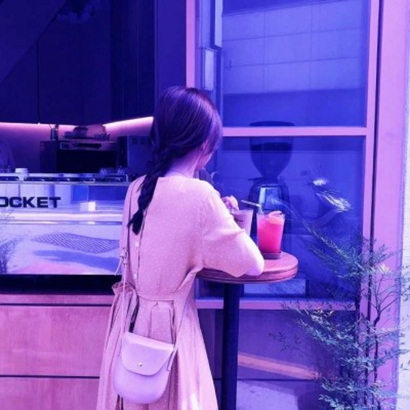 女生QQ头像紫色系：霸气拽酷风，气场拉满超吸睛 女生头像 第4张