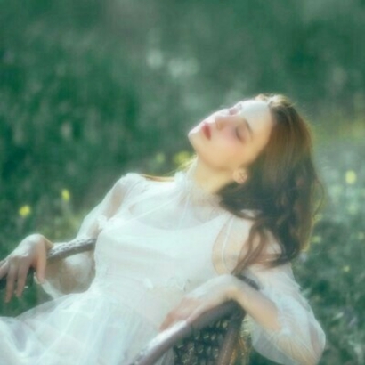 欧美女生意境风头像精选|温柔 / 清冷 / 复古风图片 女生头像 第31张 欧美女生意境风头像精选|温柔 / 清冷 / 复古风图片 女生头像 第31张
