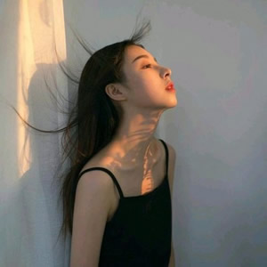 2026最新好看女生头像合集:温柔清新 / 甜酷飒爽风任选,颜值控必存! 女生头像 第4张 2026最新好看女生头像合集:温柔清新 / 甜酷飒爽风任选,颜值控必存! 女生头像 第4张