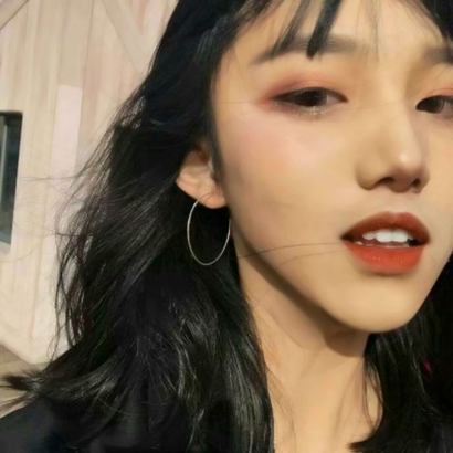 成熟女生必存微信头像|简约高级款,凸显气质不做作 女生头像 第13张 成熟女生必存微信头像|简约高级款,凸显气质不做作 女生头像 第13张