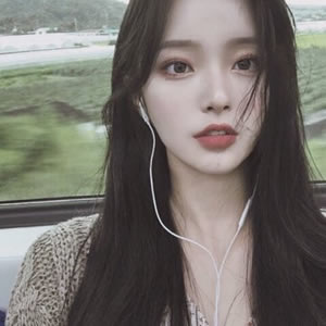 微信女生头像生活照:自然真实风,日常感拉满超显气质 女生头像 第12张 微信女生头像生活照:自然真实风,日常感拉满超显气质 女生头像 第12张