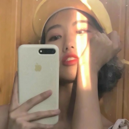 女生正脸头像干净系|清透无杂质,氛围感拉满 女生头像 第12张 女生正脸头像干净系|清透无杂质,氛围感拉满 女生头像 第12张