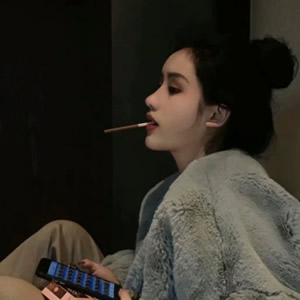 女生快手霸气头像合集:超 A 眼神 + 个性造型,告别普通秒变焦点 女生头像 第9张 女生快手霸气头像合集:超 A 眼神 + 个性造型,告别普通秒变焦点 女生头像 第9张