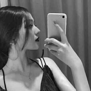 女生孤傲冷酷风格超清黑白头像 高质感 女生头像 第14张 女生孤傲冷酷风格超清黑白头像 高质感 女生头像 第14张
