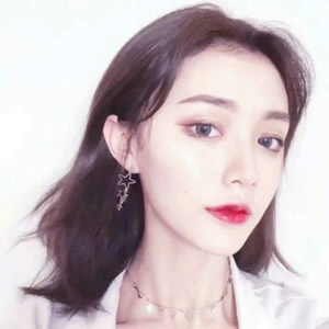 2026热门高冷御姐风头像:厌世脸 / 拽姐范,适配微信 / 小红书 女生头像 第17张 2026热门高冷御姐风头像:厌世脸 / 拽姐范,适配微信 / 小红书 女生头像 第17张