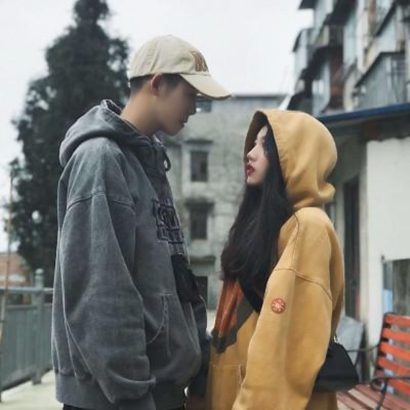 好看不重样!2026年真人情侣头像图片 高清可保存 情侣头像 第32张 好看不重样!2026年真人情侣头像图片 高清可保存 情侣头像 第32张