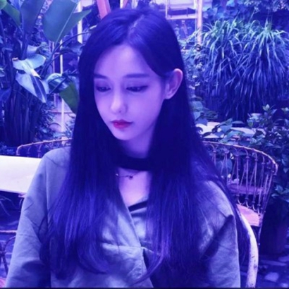 女生QQ头像紫色系：霸气拽酷风，气场拉满超吸睛 女生头像 第2张