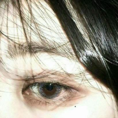 女生半边脸头像|单眼露颜设计,氛围感拉满的小众头像 女生头像 第3张 女生半边脸头像|单眼露颜设计,氛围感拉满的小众头像 女生头像 第3张