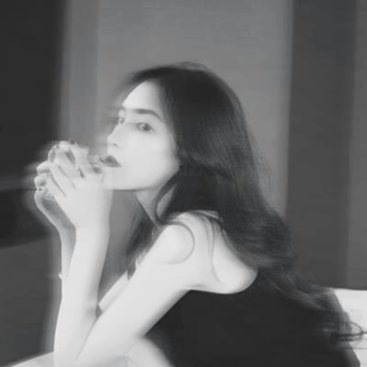 氛围感女生模糊头像|柔焦模糊设计,自带温柔滤镜超吸睛 女生头像 第8张 氛围感女生模糊头像|柔焦模糊设计,自带温柔滤镜超吸睛 女生头像 第8张