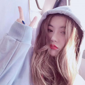 时尚感拉满!小清新女生头像推荐,温柔又显气 女生头像 第12张 时尚感拉满!小清新女生头像推荐,温柔又显气 女生头像 第12张