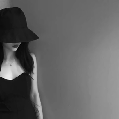冷酷黑白女生头像合集|小众不撞款,彰显个性态度 女生头像 第6张 冷酷黑白女生头像合集|小众不撞款,彰显个性态度 女生头像 第6张