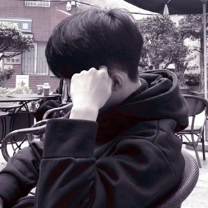 小众男生不露脸半身头像|拒绝撞款,彰显个性 男生头像 第9张 小众男生不露脸半身头像|拒绝撞款,彰显个性 男生头像 第9张