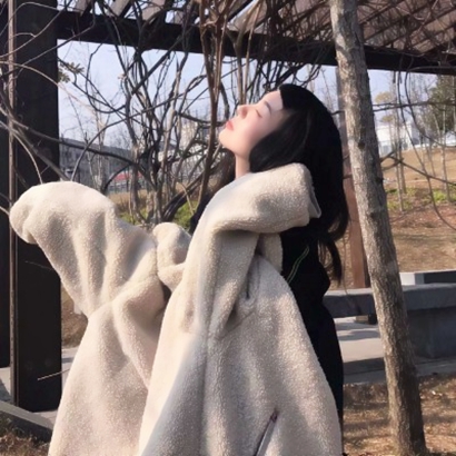 超火网红社会头像女推荐:高辨识度 + 潮流感,换头像必选 女生头像 第21张 超火网红社会头像女推荐:高辨识度 + 潮流感,换头像必选 女生头像 第21张