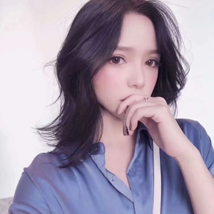 长发御姐头像气质范|高级感拉满,气场全开的女神 女生头像 第17张 长发御姐头像气质范|高级感拉满,气场全开的女神 女生头像 第17张