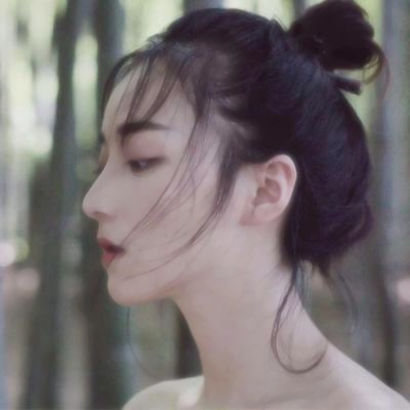 2026热门气质文艺女生头像|低饱和色调,文艺感直接拉满 女生头像 第9张 2026热门气质文艺女生头像|低饱和色调,文艺感直接拉满 女生头像 第9张