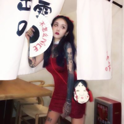 国风美学！手拿扇子女生头像 气质拉满 女生头像 第17张