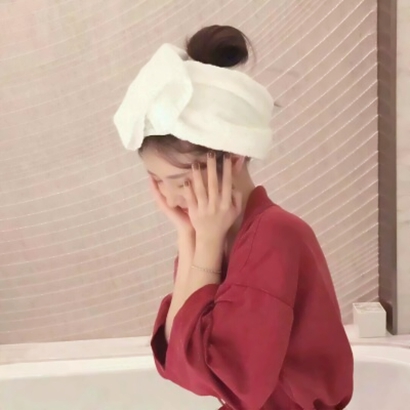 女生qq头像红色衣服:百搭不挑人的红衣女生QQ头像精选 女生头像 第5张 女生qq头像红色衣服:百搭不挑人的红衣女生QQ头像精选 女生头像 第5张