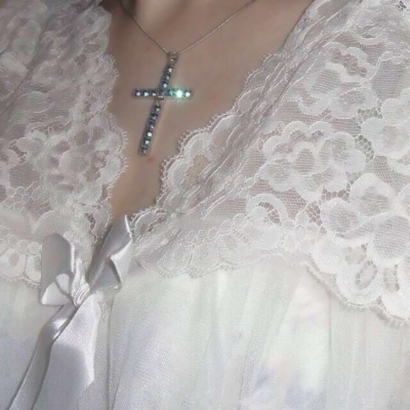 狠狠心动!高冷成熟御姐风性感头像来袭 女生头像 第8张 狠狠心动!高冷成熟御姐风性感头像来袭 女生头像 第8张