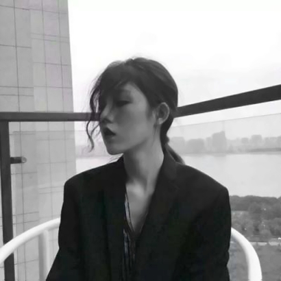 冷酷黑白女生头像合集|小众不撞款,彰显个性态度 女生头像 第11张 冷酷黑白女生头像合集|小众不撞款,彰显个性态度 女生头像 第11张