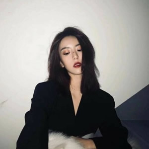 高级感小清新高冷女孩头像合集,温柔又疏离 女生头像 第10张 高级感小清新高冷女孩头像合集,温柔又疏离 女生头像 第10张