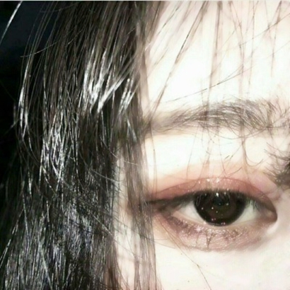 女生半边脸头像|单眼露颜设计,氛围感拉满的小众头像 女生头像 第4张 女生半边脸头像|单眼露颜设计,氛围感拉满的小众头像 女生头像 第4张