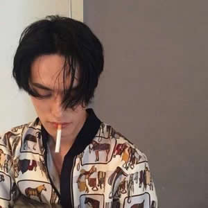 男生霸气超拽酷抽烟头像合集,气场拉满超吸睛! 男生头像 第7张 男生霸气超拽酷抽烟头像合集,气场拉满超吸睛! 男生头像 第7张
