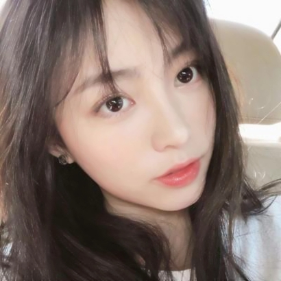 2026流行女生头像霸气潮流款!气场拉满不撞款 女生头像 第19张 2026流行女生头像霸气潮流款!气场拉满不撞款 女生头像 第19张