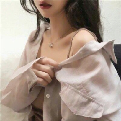 性感锁骨女生QQ头像合集|不露脸设计,温柔又显气质 女生头像 第6张 性感锁骨女生QQ头像合集|不露脸设计,温柔又显气质 女生头像 第6张