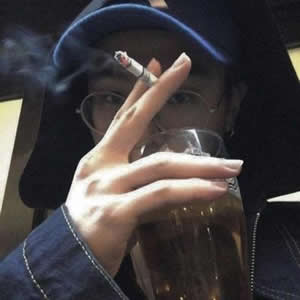 男生霸气超拽酷抽烟头像合集,气场拉满超吸睛! 男生头像 第16张 男生霸气超拽酷抽烟头像合集,气场拉满超吸睛! 男生头像 第16张