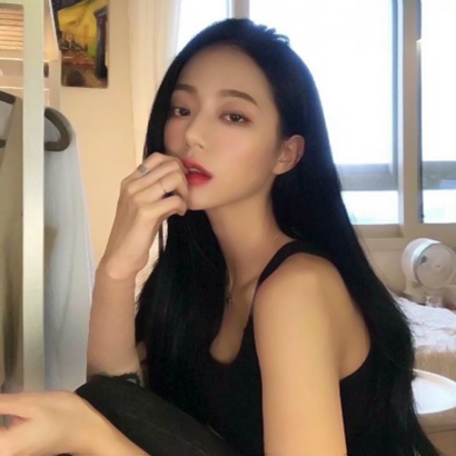 成熟女生必存微信头像|简约高级款,凸显气质不做作 女生头像 第10张 成熟女生必存微信头像|简约高级款,凸显气质不做作 女生头像 第10张