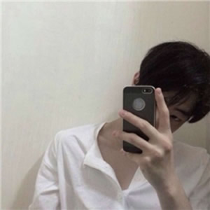 真人头像男生帅气挡脸:氛围感拉满,小众不撞款 男生头像 第9张 真人头像男生帅气挡脸:氛围感拉满,小众不撞款 男生头像 第9张