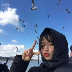 超好看女生蓝天大海头像:面朝大海 + 蓝天白云,温柔又出片 女生头像 第8张 超好看女生蓝天大海头像:面朝大海 + 蓝天白云,温柔又出片 女生头像 第8张