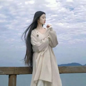 超好看女生蓝天大海头像:面朝大海 + 蓝天白云,温柔又出片 女生头像 第10张 超好看女生蓝天大海头像:面朝大海 + 蓝天白云,温柔又出片 女生头像 第10张