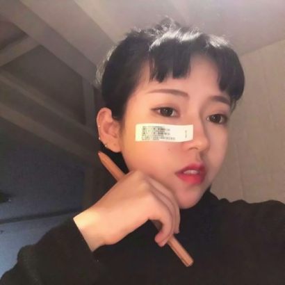 高颜值闺蜜头像一对两张:姐妹专属设计,轻松get同款默契感 友情头像 第4张 高颜值闺蜜头像一对两张:姐妹专属设计,轻松get同款默契感 友情头像 第4张