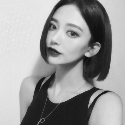 高冷气质黑白女生头像合集|高级感爆棚,适配各社交平台