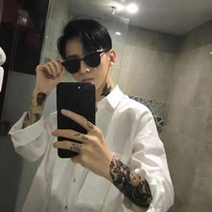 时尚感爆棚!帅气男生专属潮流头像,百搭不撞款 男生头像 第11张 时尚感爆棚!帅气男生专属潮流头像,百搭不撞款 男生头像 第11张