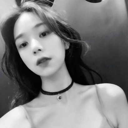 个性黑白女生头像|小众设计 + 高级质感,轻松凸显个人风格 女生头像 第27张 个性黑白女生头像|小众设计 + 高级质感,轻松凸显个人风格 女生头像 第27张