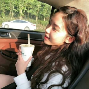 真人可爱女生头像图片合集：软萌甜妹风 女生头像 第11张