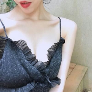 高级感女生半身头像|不露脸露肩设计氛围感拉满 女生头像 第2张 高级感女生半身头像|不露脸露肩设计氛围感拉满 女生头像 第2张