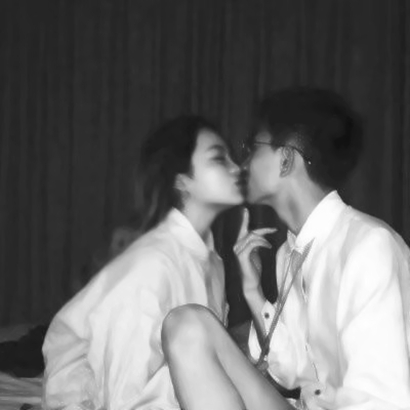 微信情侣头像唯美意境推荐:小众不撞款,解锁情侣间的浪漫仪式感 情侣头像 第36张 微信情侣头像唯美意境推荐:小众不撞款,解锁情侣间的浪漫仪式感 情侣头像 第36张
