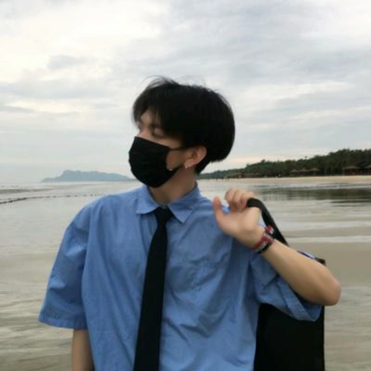 男生戴口罩头像高清 帅气阳光风无水印可直接用 男生头像 第1张